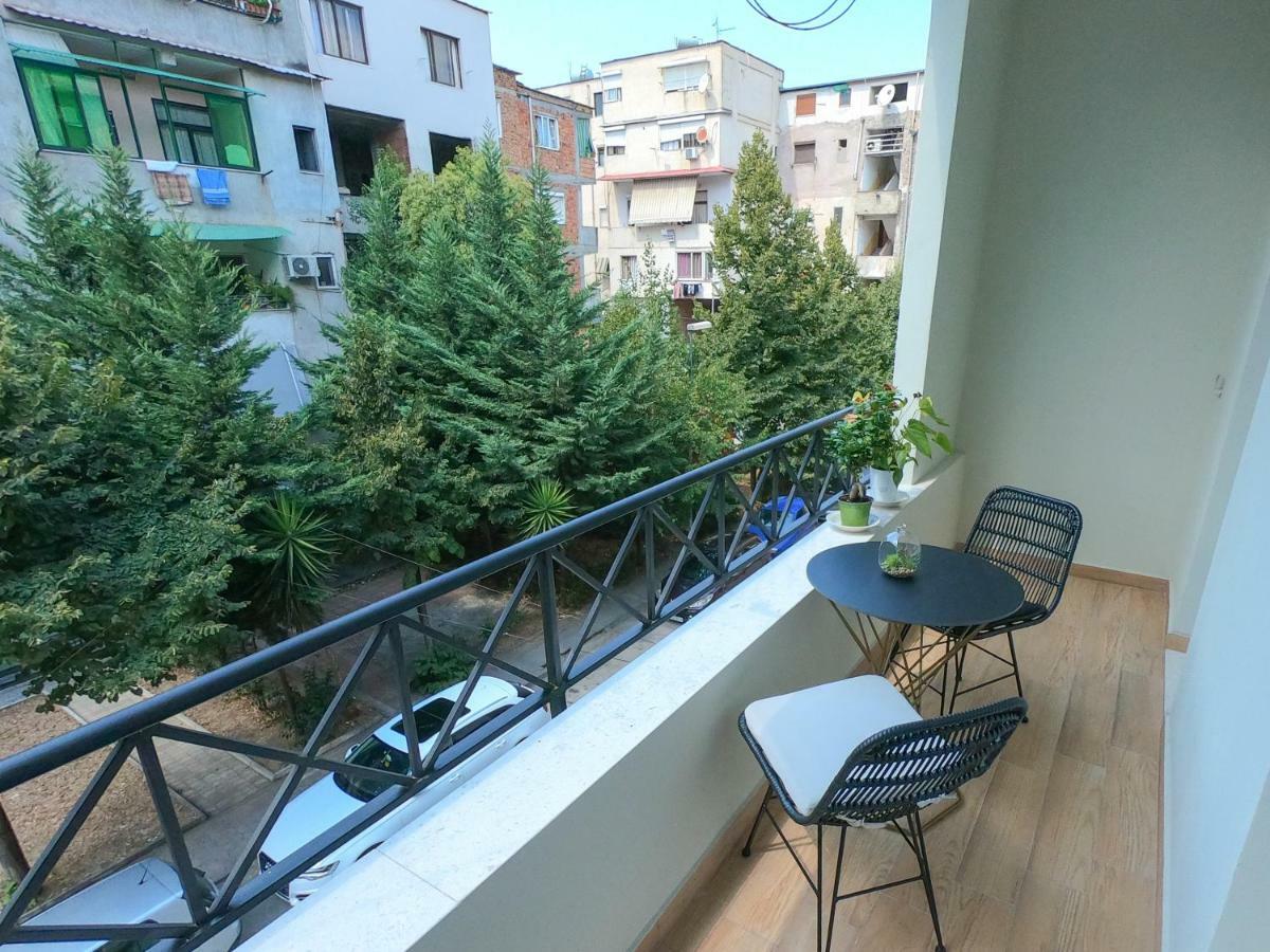 Roza'S Studio Tirana Center المظهر الخارجي الصورة
